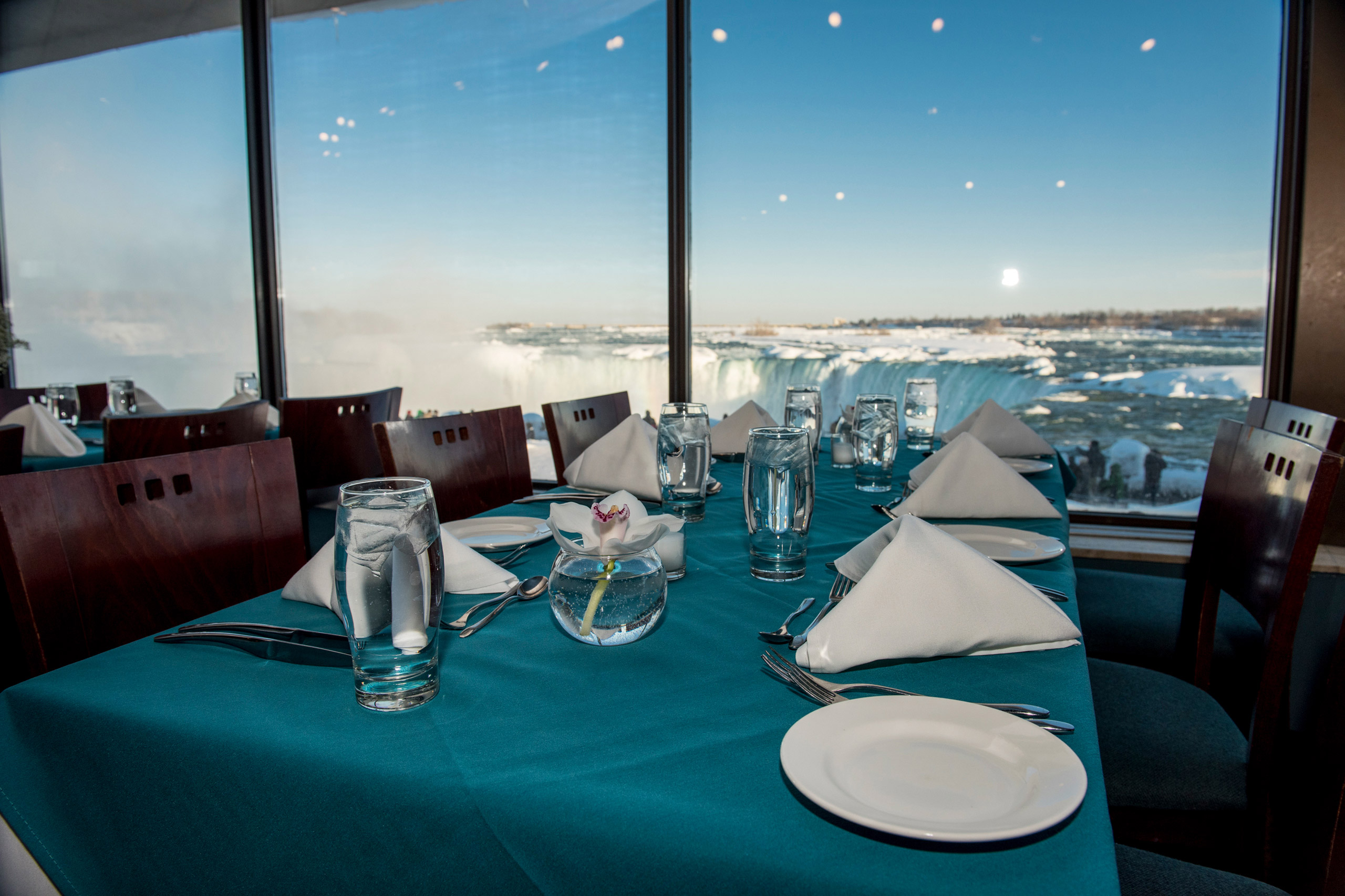 Elements_Winter_Wedding_npc4183_030315