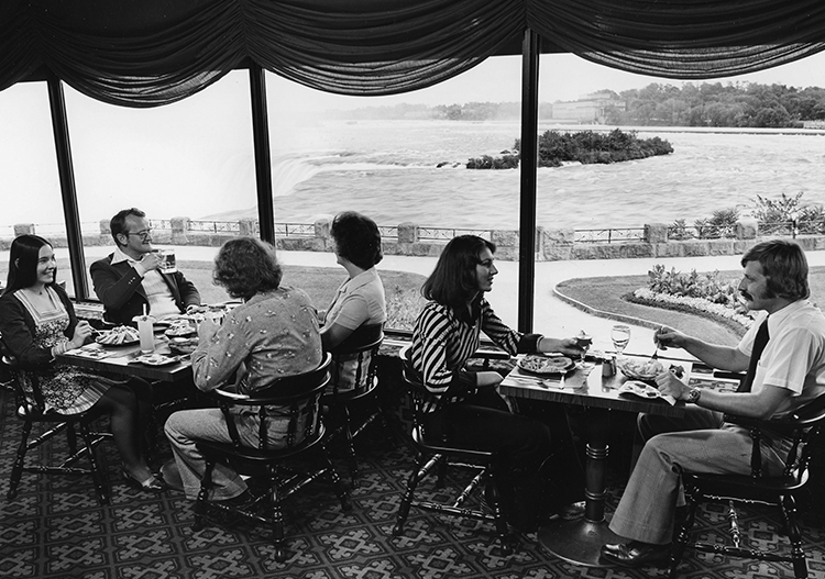 People dining at Table Rock Centre