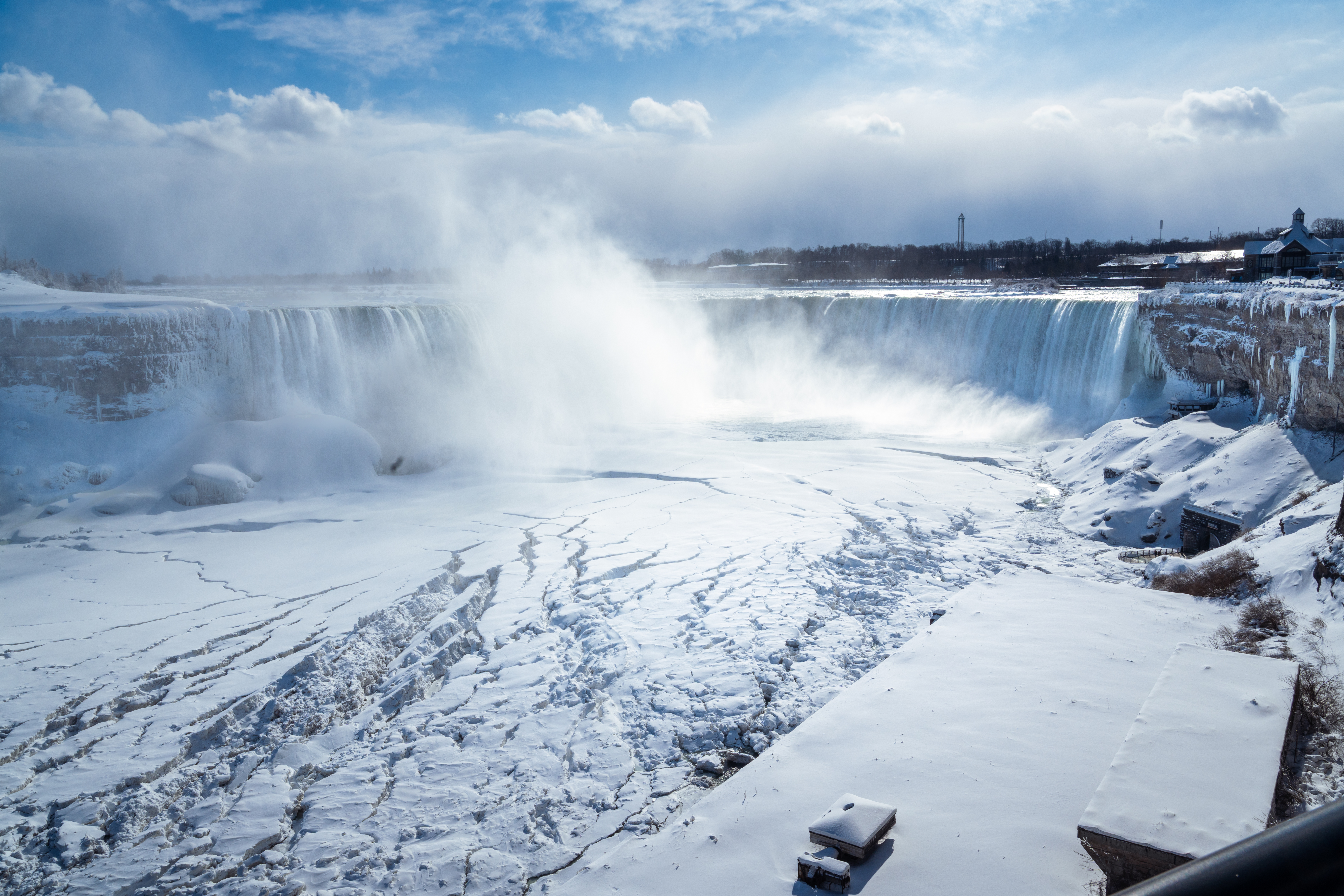Frozen Falls Contest Launches as Icy Conditions Transform Niagara Falls